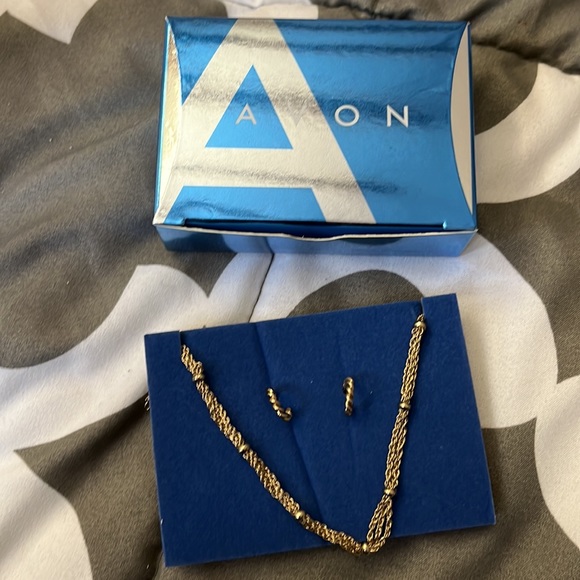 Multi Chain Necklace Twist Rope Huggie Hoop Earring Avon Jewelry Costume Antique - Picture 3 of 4